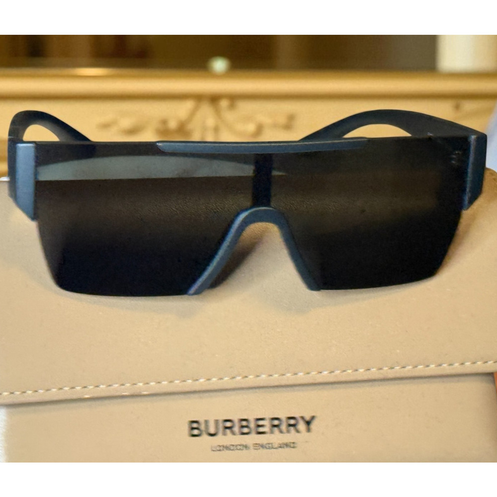 Burberry Men's Square Sunglasses 38/140mm BE4291 (Black/Gray) Luxury Glasses